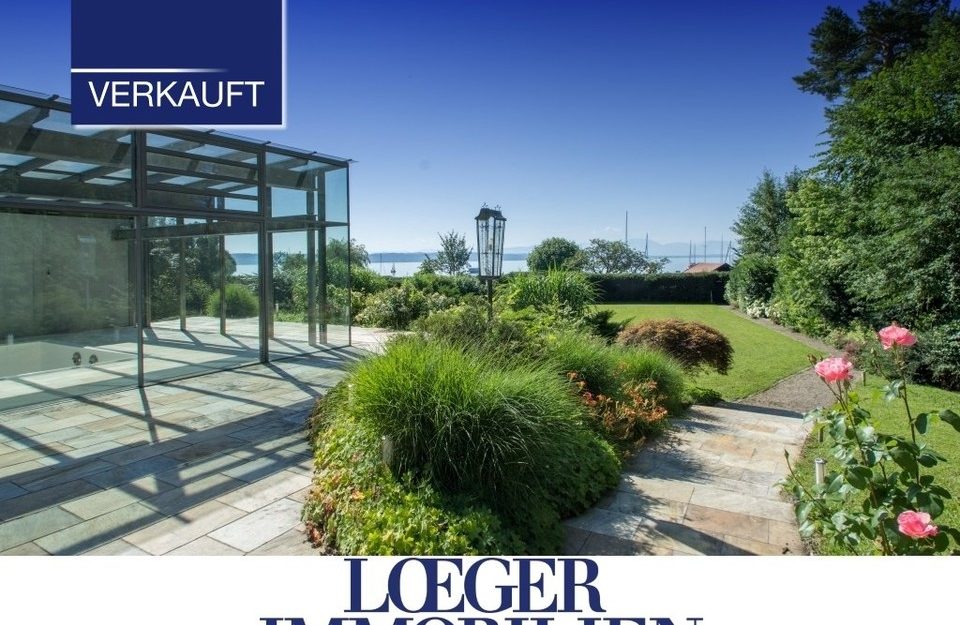 +VERKAUFT+ Ein Traum wird wahr: Haus am See mit Bootshaus und Schwimmhalle in exklusiver Luxuslage