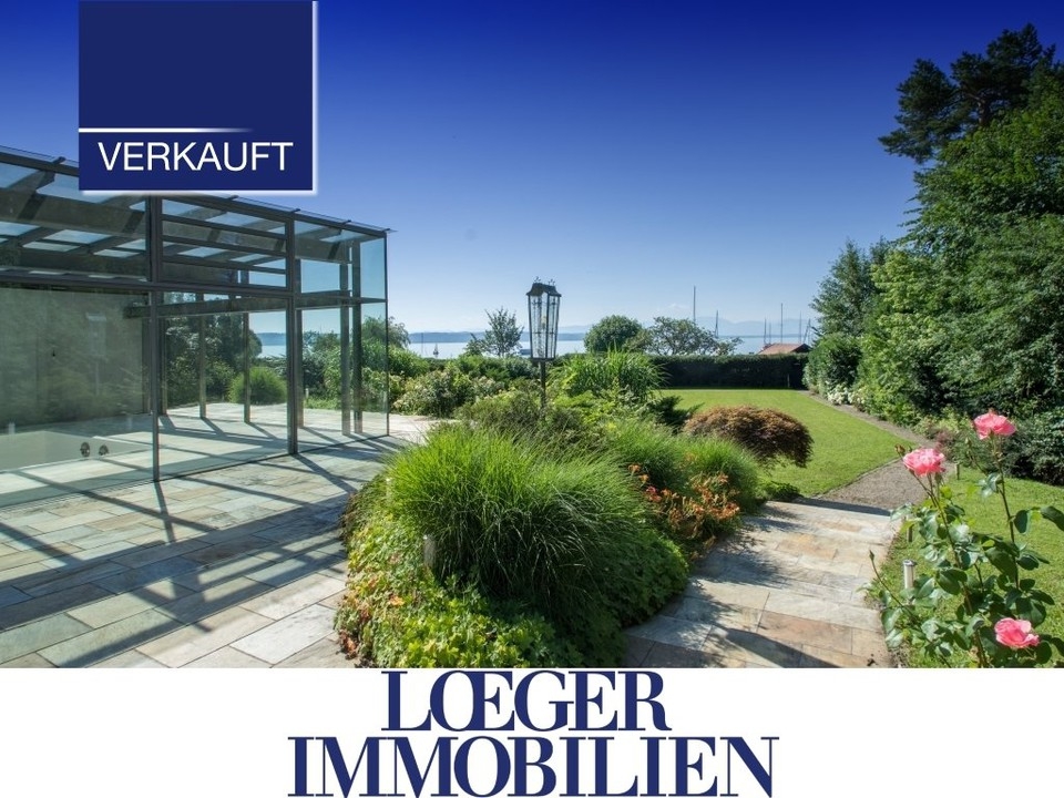 +VERKAUFT+ Ein Traum wird wahr: Haus am See mit Bootshaus und Schwimmhalle in exklusiver Luxuslage