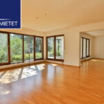 4-Zimmer-Erdgeschoss-Wohnung mit großer Ostterrasse und Garten 4-Zimmer-Erdgeschoss-Wohnung mit großer Ostterrasse und Garten