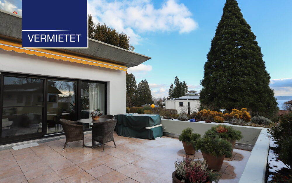 +Vermietet+ Elegante Dachterrassenwohnung mit schönem Blick unweit des Starnberger Sees.