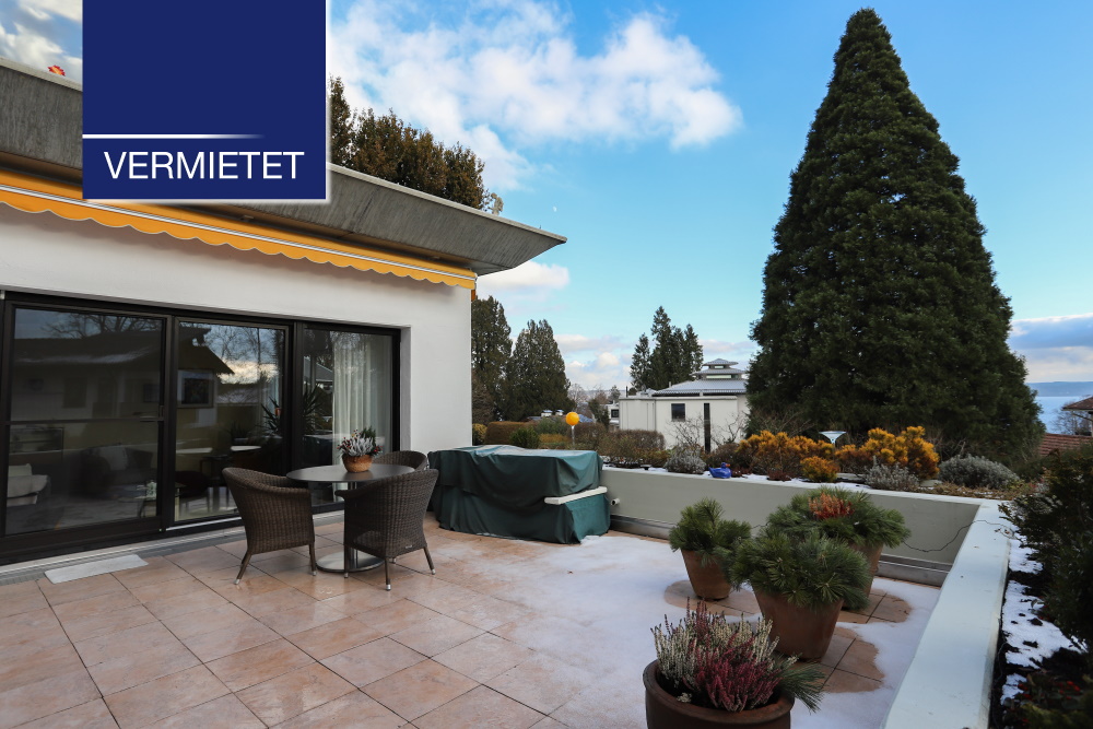 +Vermietet+ Elegante Dachterrassenwohnung mit schönem Blick unweit des Starnberger Sees.