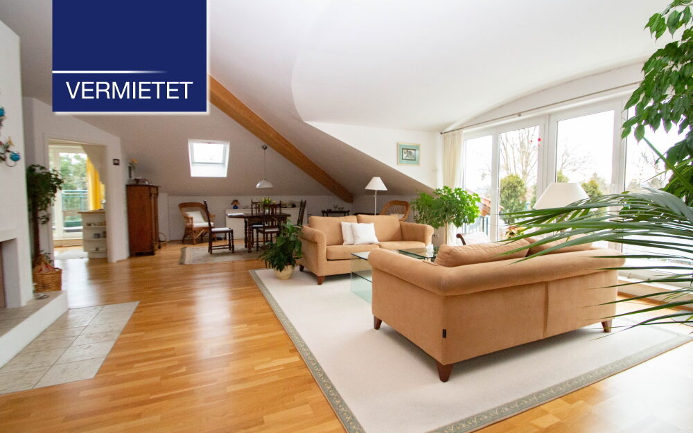 +VERMIETET+ Großzügiges Wohnen – elegante Dachgeschosswohnung mit Kamin und Aufzug in Tutzing