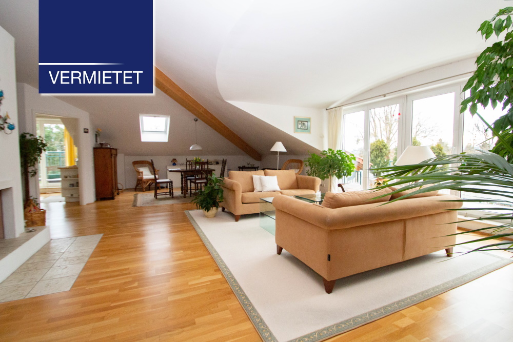 +VERMIETET+ Großzügiges Wohnen – elegante Dachgeschosswohnung mit Kamin und Aufzug in Tutzing