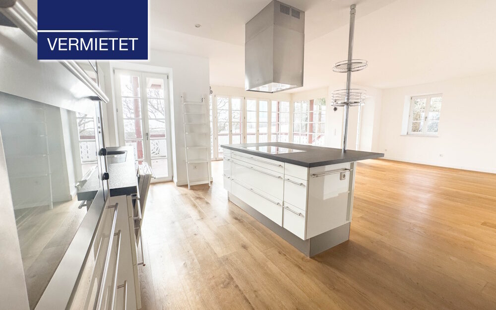 +VERMIETET+ Exklusive 4-Zimmer-Erdgeschosswohnung und Gartenanteil in zentraler Lage von Tutzing